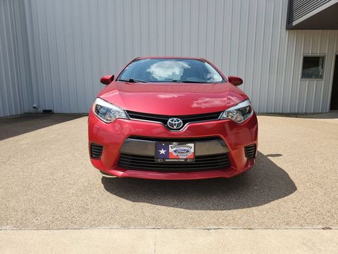 Used 2016 Toyota Corolla LE FWD image 3