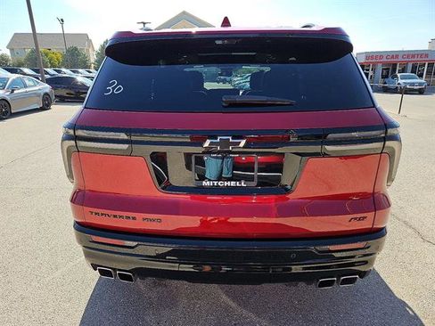 Used 2024 Chevrolet Traverse RS w/ LPO, Floor Liner Package image 4