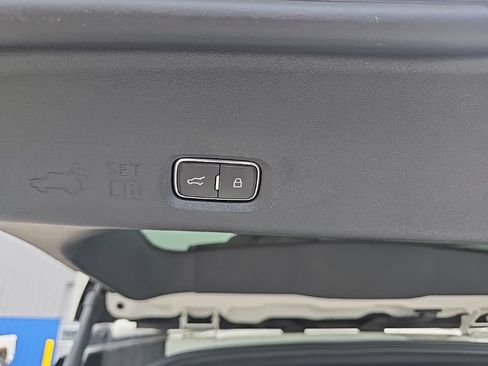 Used 2025 Lincoln Navigator L Reserve w/ Jet Appearance Package AWD/4WD image 7