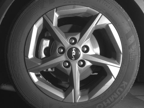 Used 2025 Kia K4 LXS image 11