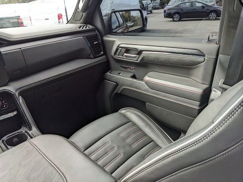 Used 2024 GMC Sierra 1500 AT4X image 16