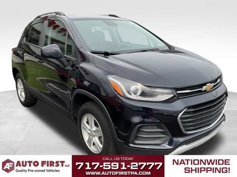 Used 2022 Chevrolet Trax LT w/ LT Convenience Package AWD/4WD image 1