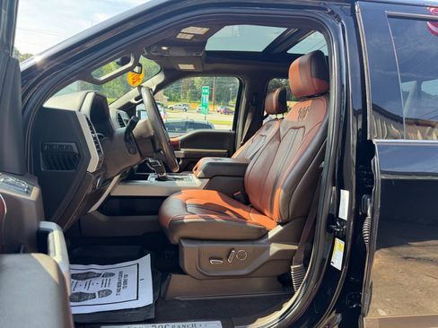 Used 2019 Ford F150 King Ranch w/ Equipment Group 601A Luxury AWD/4WD image 13