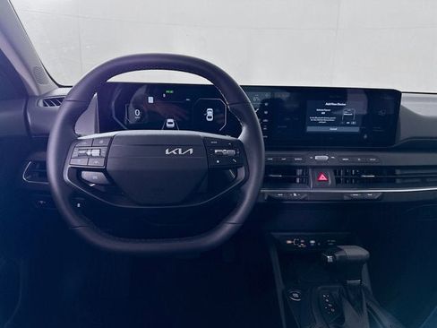New 2025 Kia K4 EX image 23