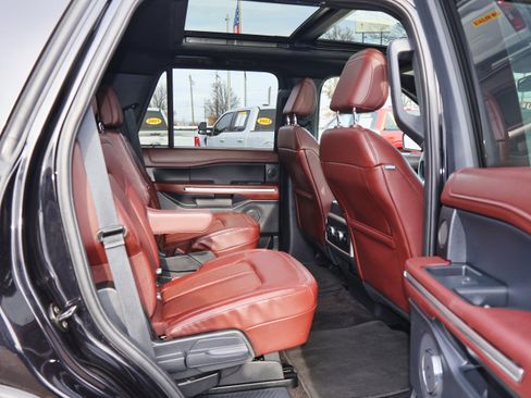 Used 2022 Ford Expedition Limited image 33