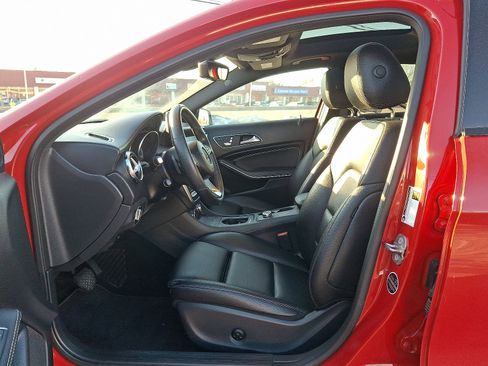 Used 2020 Mercedes-Benz GLA 250 4MATIC image 14