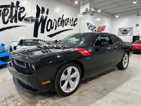 Used 2014 Dodge Challenger R/T RWD image 4