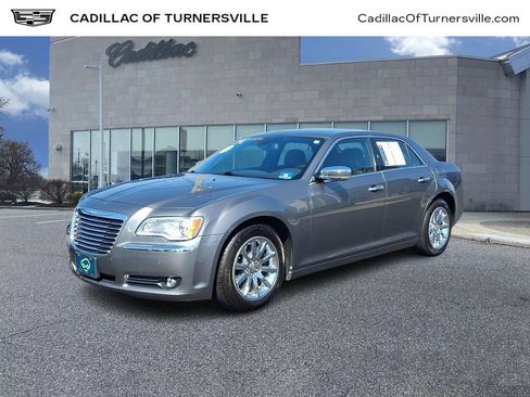Used 2012 Chrysler 300 C RWD image 1