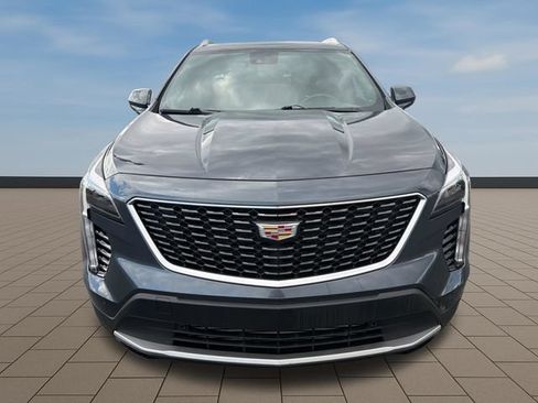 Used 2020 Cadillac XT4 Premium Luxury w/ Cold Weather Package FWD image 10