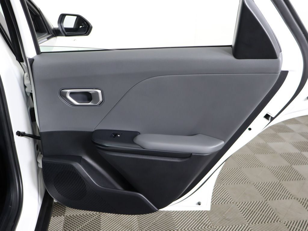 Certified 2025 Kia K4 FWD image 24