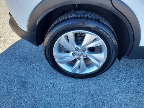 Used 2025 Buick Encore GX Preferred AWD/4WD image 7