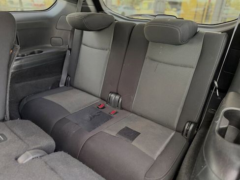 Used 2020 Nissan Pathfinder S image 5