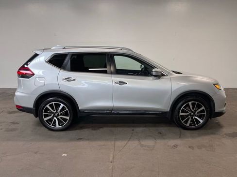 Used 2019 Nissan Rogue SL w/ Premium Package AWD/4WD image 2
