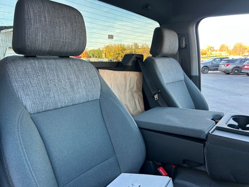 New 2026 Ford F550 4x4 Regular Cab Super Duty w/ XLT Value Package image 32