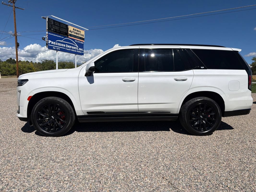 Used 2022 Cadillac Escalade Sport Platinum w/ LPO, ONYX Package AWD/4WD image 4