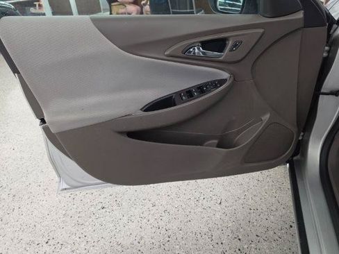 Used 2021 Chevrolet Malibu LT FWD image 26