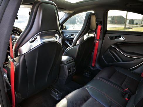 Used 2018 Mercedes-Benz CLA 45 AMG 4MATIC image 31