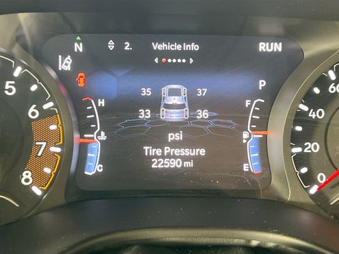 Used 2022 Jeep Compass Latitude AWD/4WD image 12