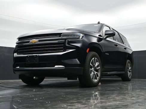 Used 2023 Chevrolet Tahoe LT w/ Luxury Package AWD/4WD image 39