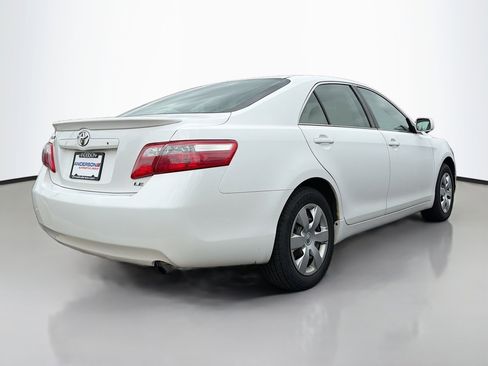 Used 2007 Toyota Camry CE FWD image 2