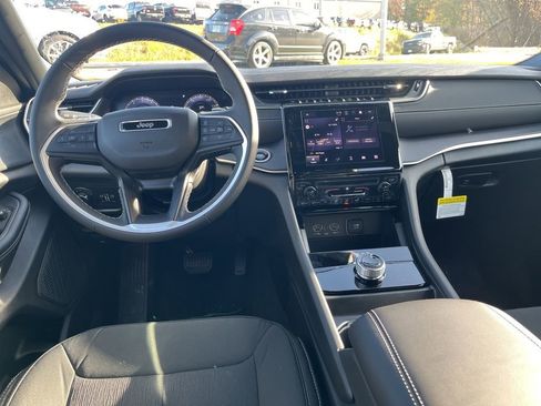 New 2025 Jeep Grand Cherokee Laredo X image 17