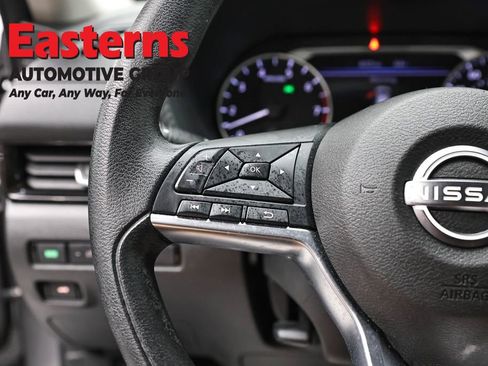 Used 2024 Nissan Sentra SV FWD image 15