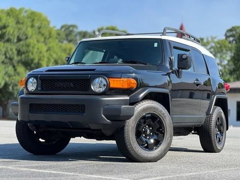 Used 2010 Toyota FJ Cruiser 4WD w/ Upgrade Pkg 2 image 1