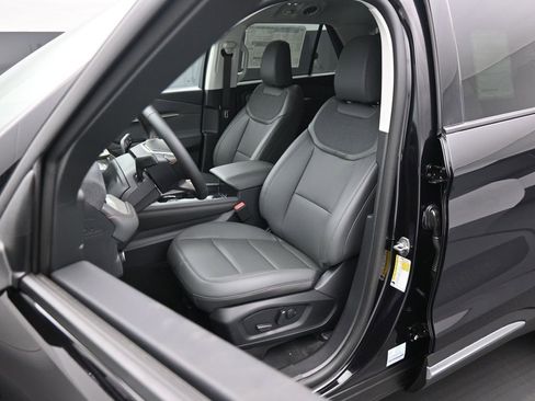 New 2025 Ford Explorer Active w/ Active Comfort Package image 33