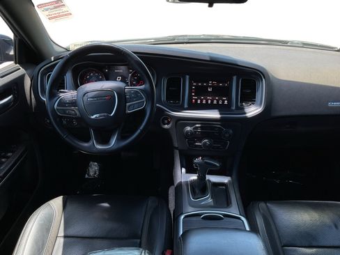 Used 2020 Dodge Charger SXT w/ Leather Interior Group RWD image 14
