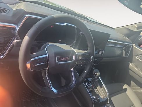 Used 2025 GMC Canyon Elevation w/ Convenience Package AWD/4WD image 12