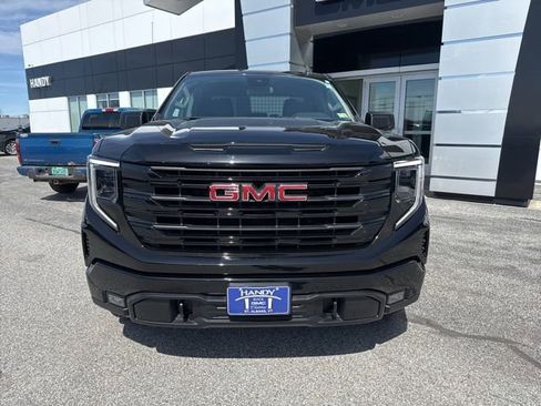 Used 2024 GMC Sierra 1500 Elevation AWD/4WD image 2