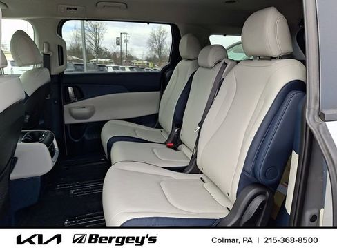 New 2026 Kia Carnival EX FWD image 8