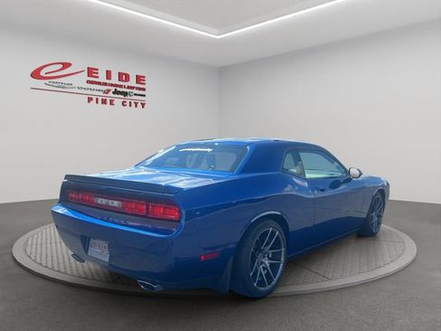 Used 2009 Dodge Challenger R/T RWD image 10