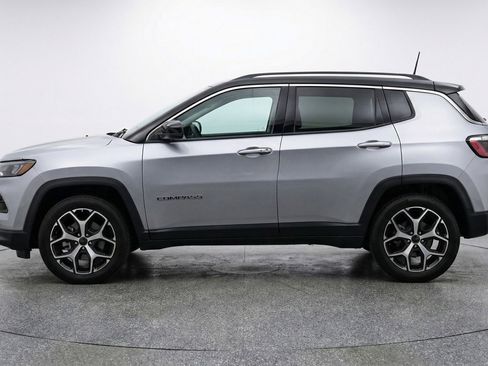 Used 2025 Jeep Compass Limited AWD/4WD image 5