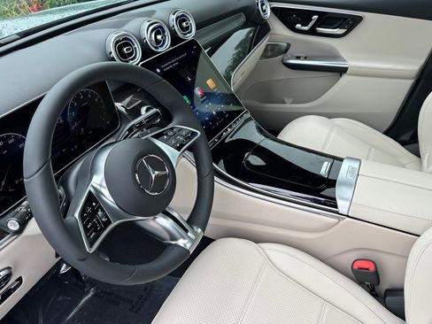 New 2026 Mercedes-Benz GLC 300 4MATIC image 10