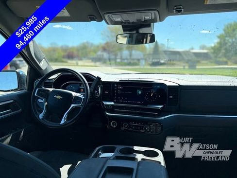 Used 2022 Chevrolet Silverado 1500 LT AWD/4WD image 11