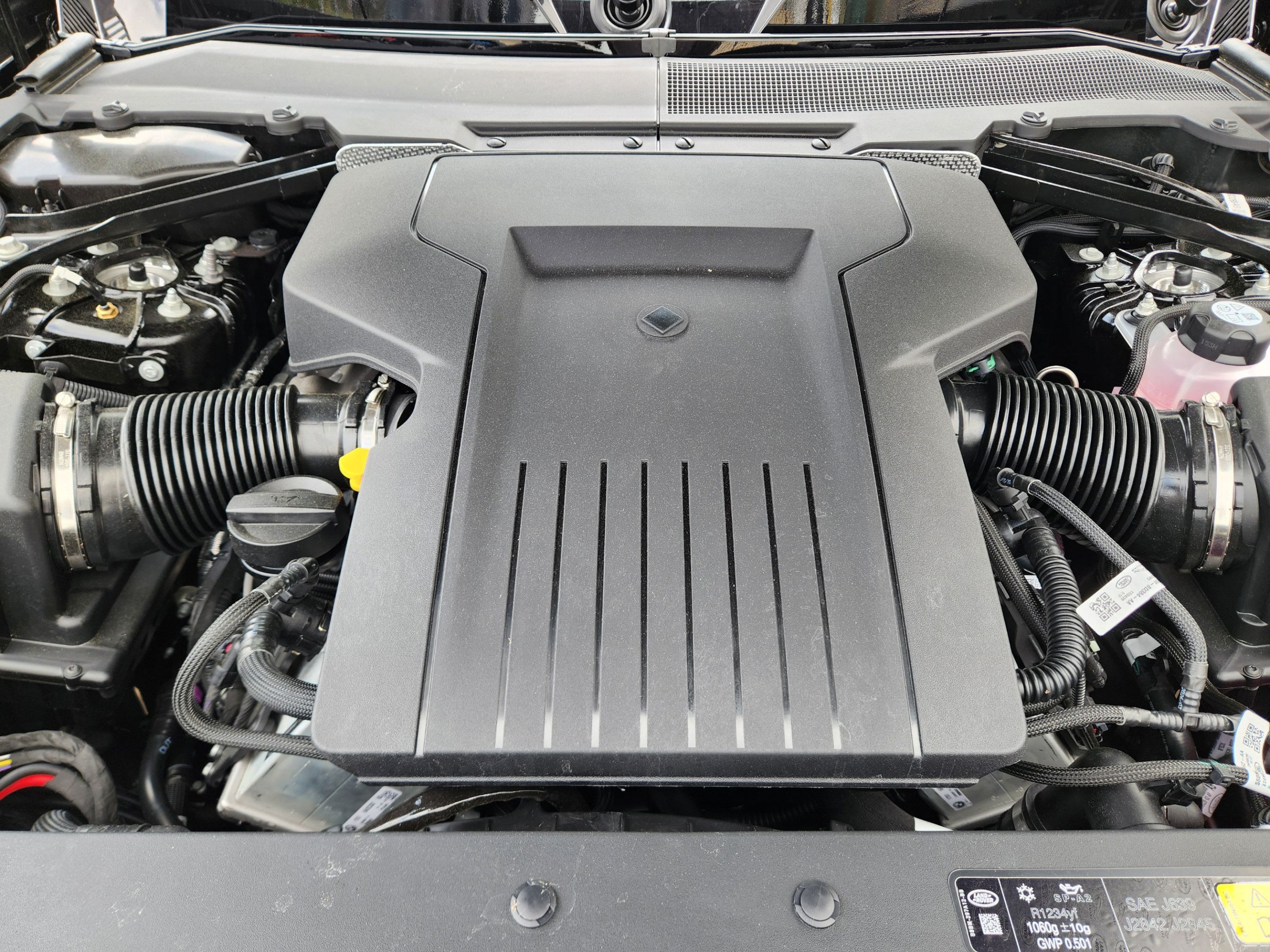 New 2026 Land Rover Defender 110 OCTA AWD/4WD image 26