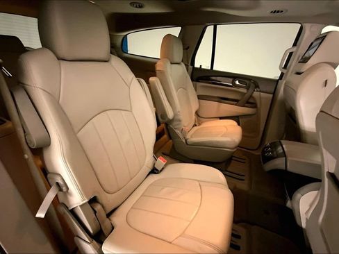 Used 2016 Buick Enclave Leather FWD image 15