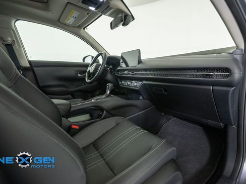 Used 2023 Honda HR-V EX-L image 37