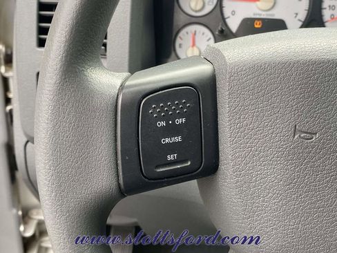 Used 2008 Dodge Ram 1500 Truck SLT image 19