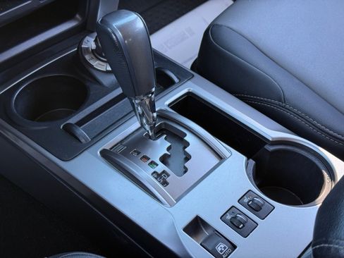 Used 2022 Toyota 4Runner SR5 Premium image 29