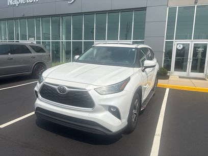 Used 2022 Toyota Highlander XLE