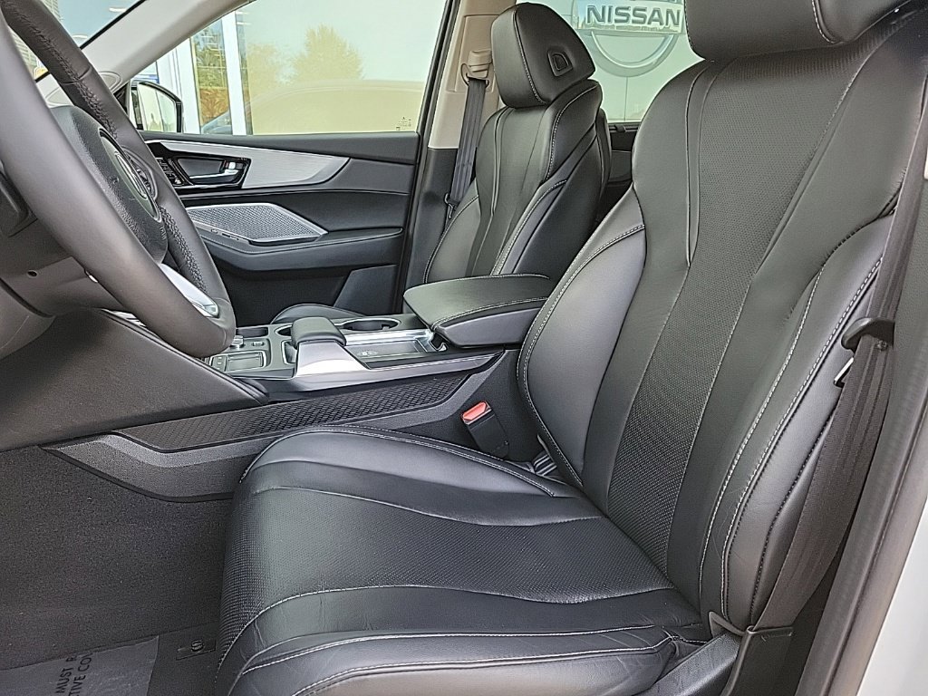 Used 2023 Acura MDX w/ Technology Package AWD/4WD image 11