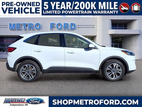 Used 2022 Ford Escape SEL image 2