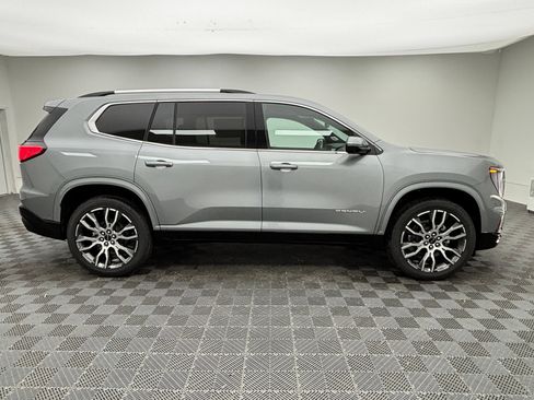 New 2027 GMC Acadia Denali Ultimate w/ LPO, Floor Liner Package AWD/4WD image 10