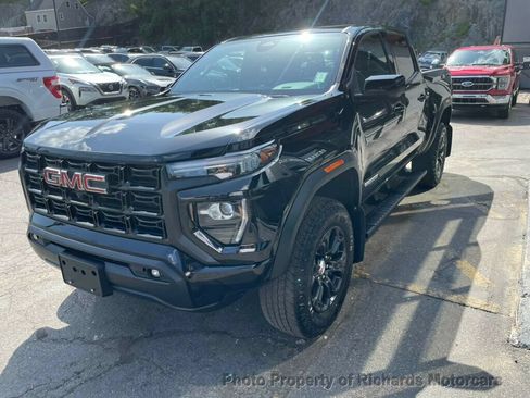 Used 2024 GMC Canyon Elevation w/ Convenience Package AWD/4WD image 5