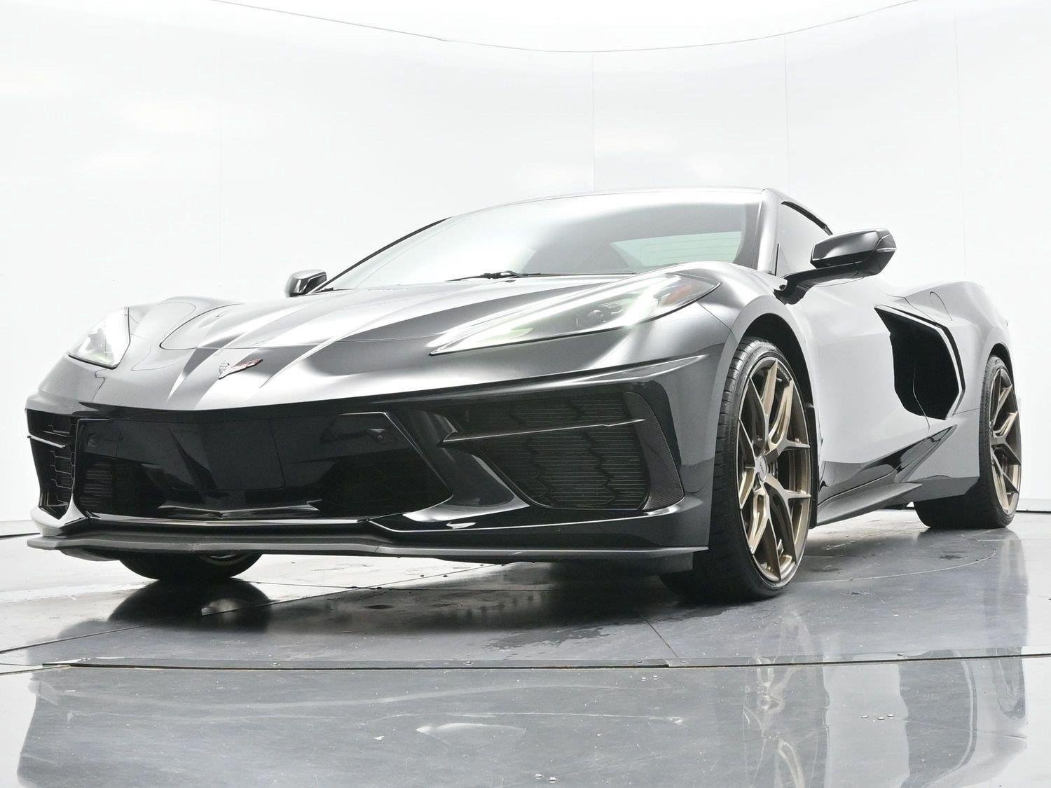 Used 2021 Chevrolet Corvette Stingray Premium Conv w/ Z51 Performance Package RWD image 54