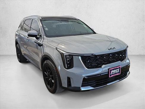 Used 2024 Kia Sorento S w/ Panoramic Sunroof Package image 7