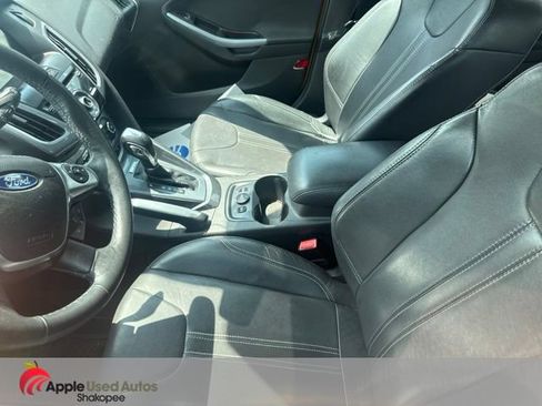 Used 2012 Ford Focus Titanium FWD image 4