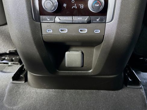 Used 2024 GMC Yukon XL Denali Ultimate AWD/4WD image 29